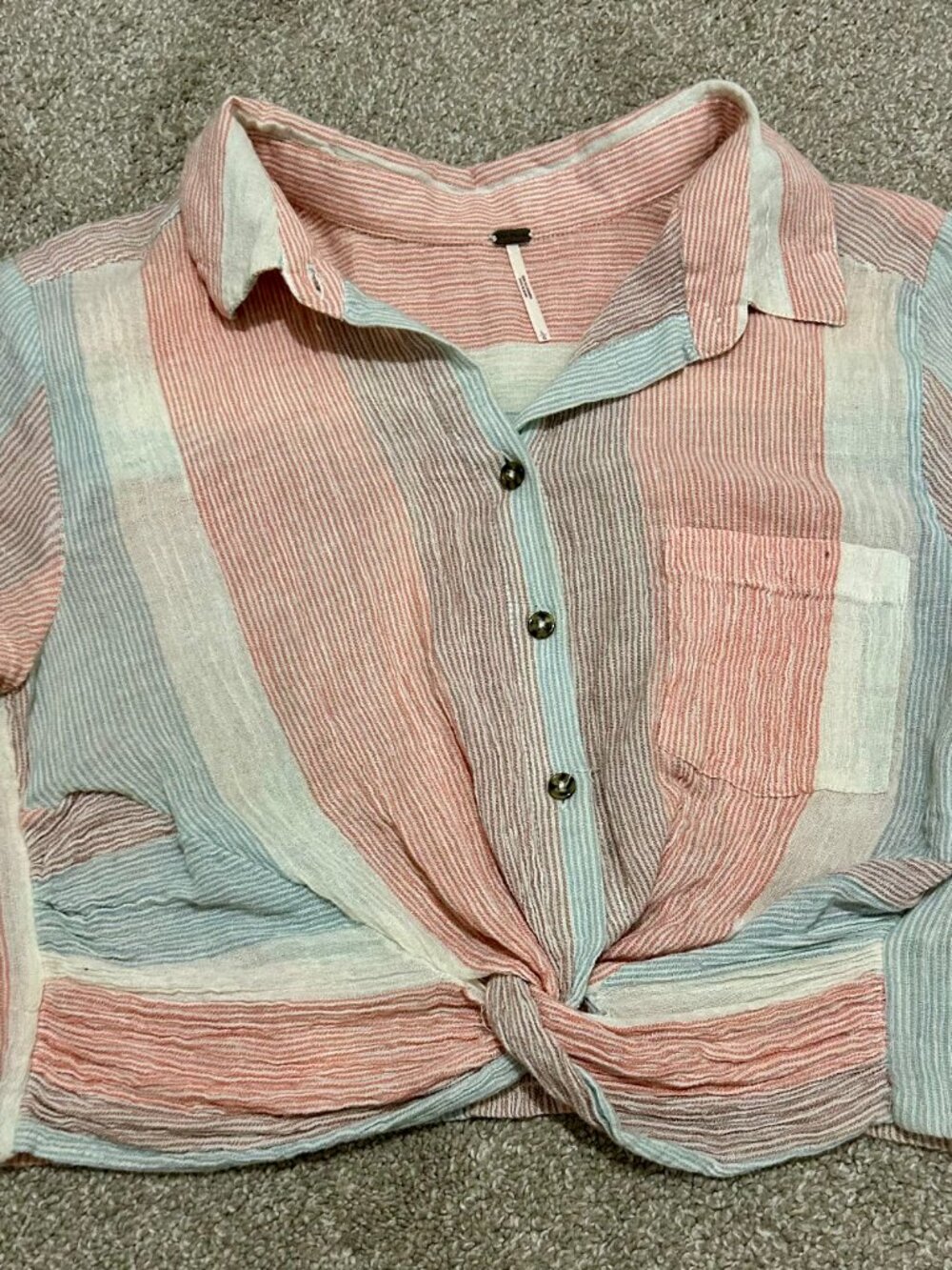 FREE PEOPLE Cropped Shirt